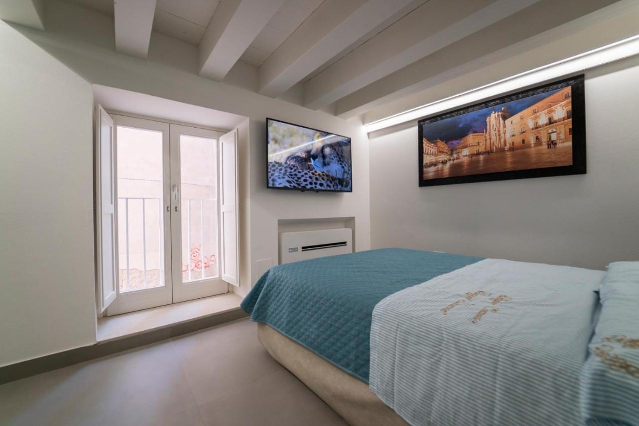 시라쿠사 Ortigia Charme Piazza Duomo 아파트 외부 사진