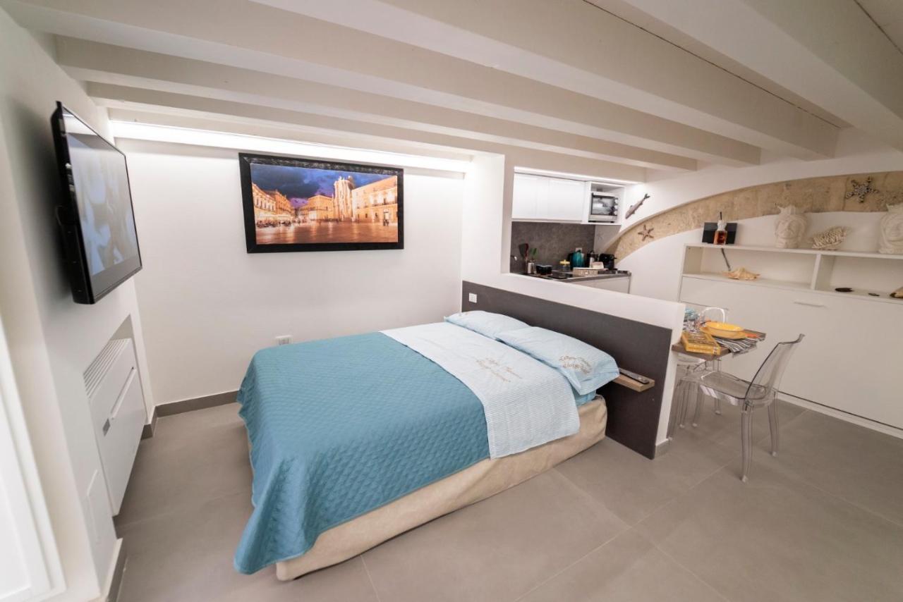 시라쿠사 Ortigia Charme Piazza Duomo 아파트 외부 사진